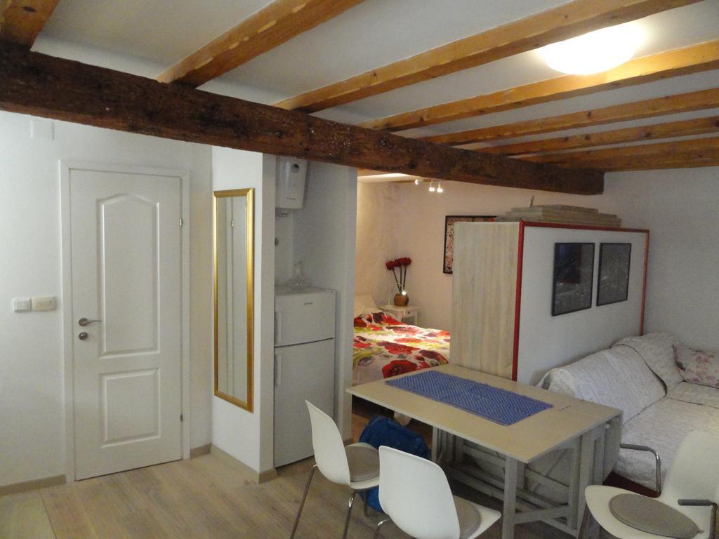City Walls Hostel Дубровник Экстерьер фото